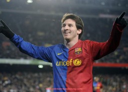 看球通-哈尔滨球迷欧冠观赛热情与社区活动报道